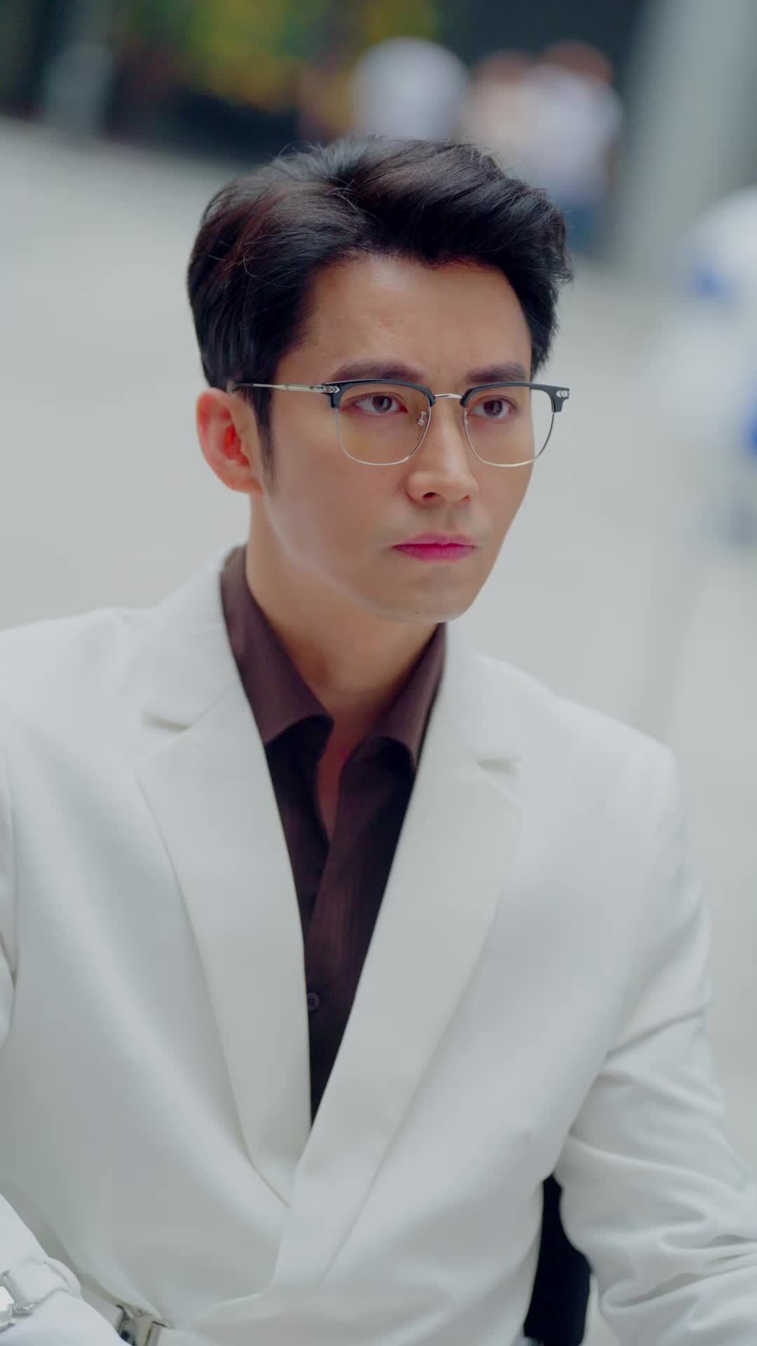 الحلقة 30 - صعود من رماد الجنون